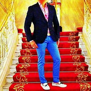 Meet your Posher, Eduardo